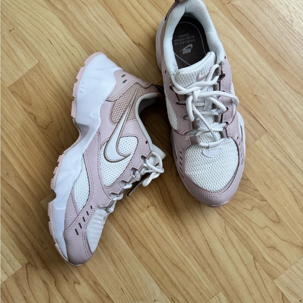 Air Nike Retro Pink and White Athletic Sneakers Chunky  NWOT - Picture 2 of 10